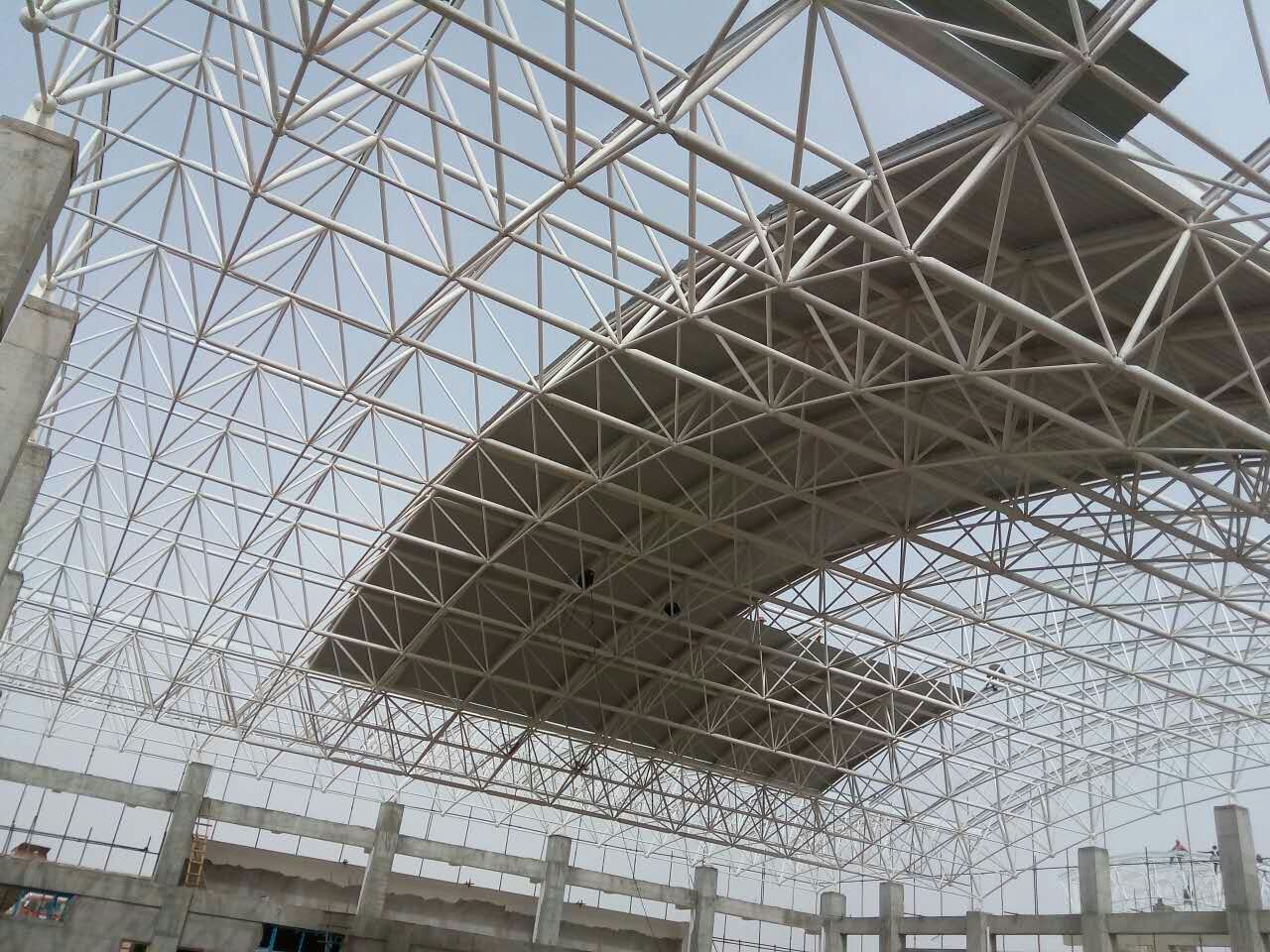 西宁青岛一汽网架